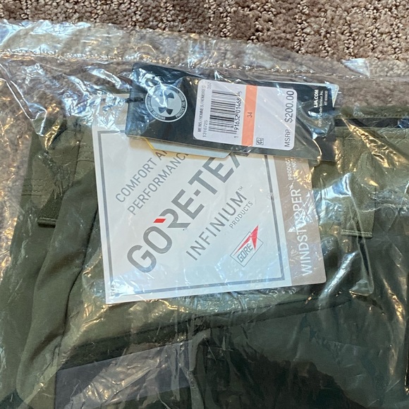 Under Armour Storm Water Repellent Pant - Picture 2 of 2